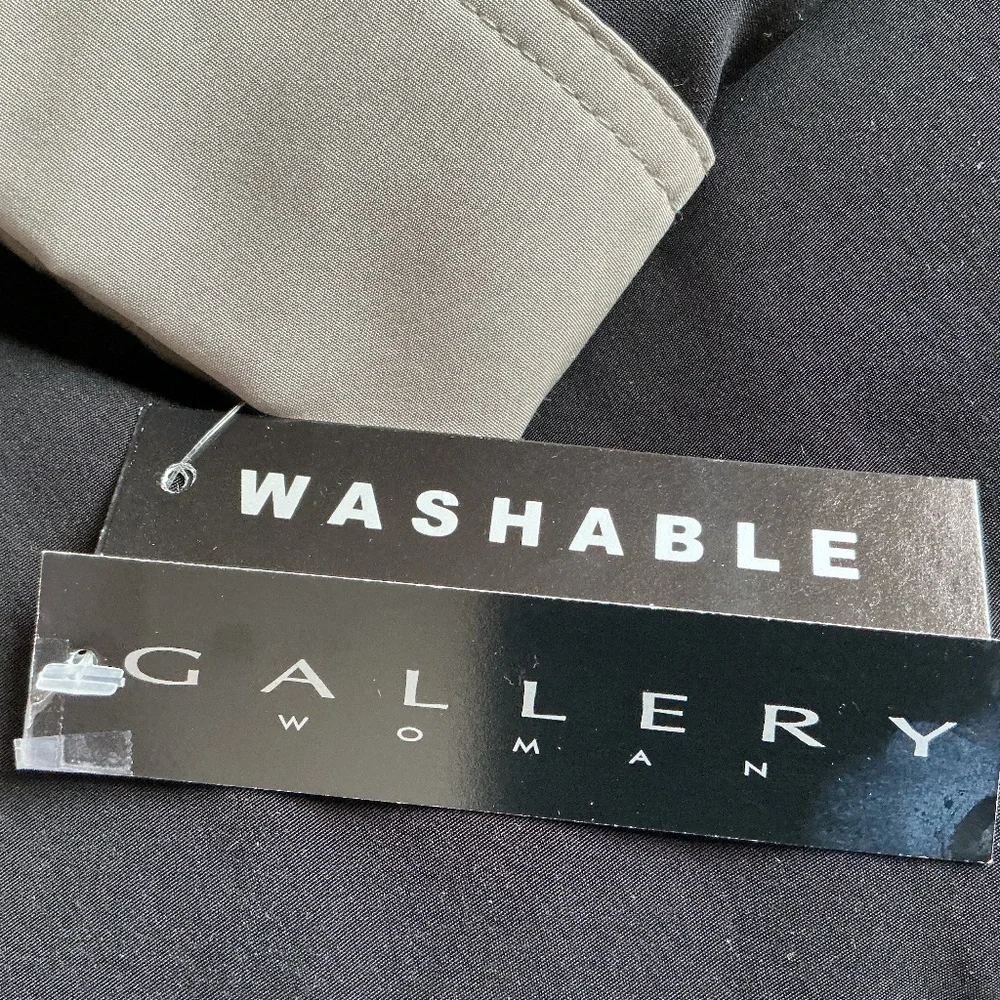 Gallery All Weather Trench Coat size 20W. - Picture 6 of 9